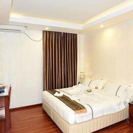 8Day Hotel Yangon Ngoại thất bức ảnh