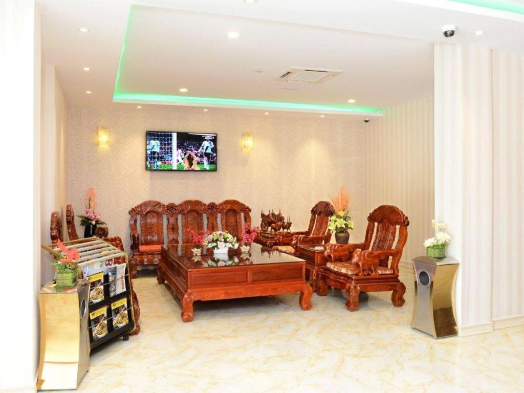 8Day Hotel Yangon Ngoại thất bức ảnh