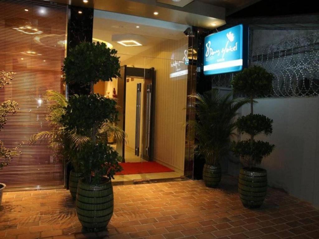 8Day Hotel Yangon Ngoại thất bức ảnh