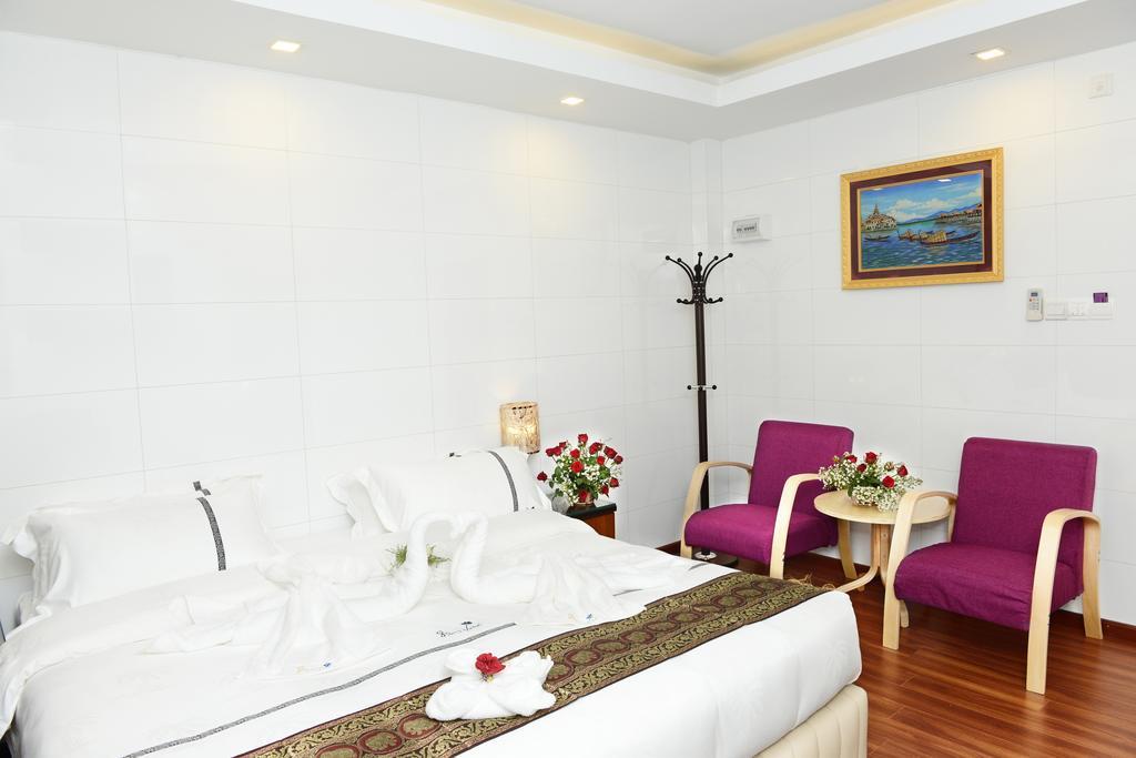 8Day Hotel Yangon Phòng bức ảnh