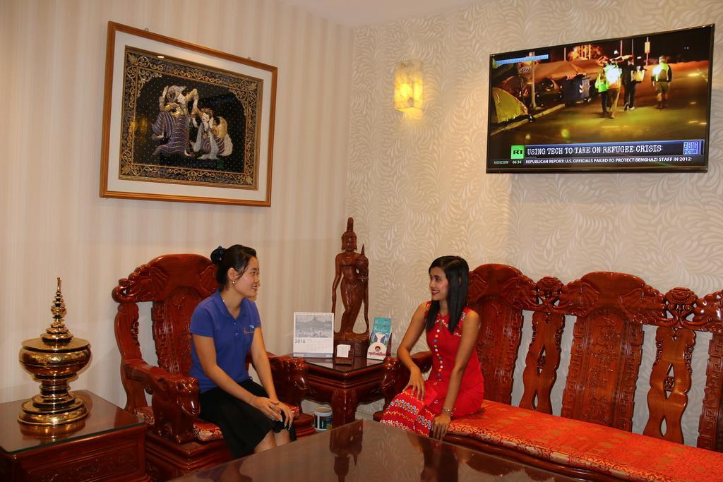 8Day Hotel Yangon Ngoại thất bức ảnh